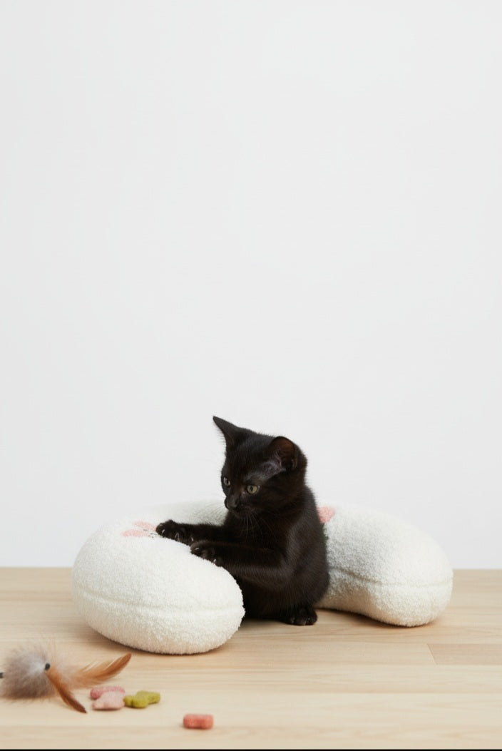 Calming Half-Donut Pet Pillow for Anxiety Relief | Plush Neck Support for Cats & Small Dogs