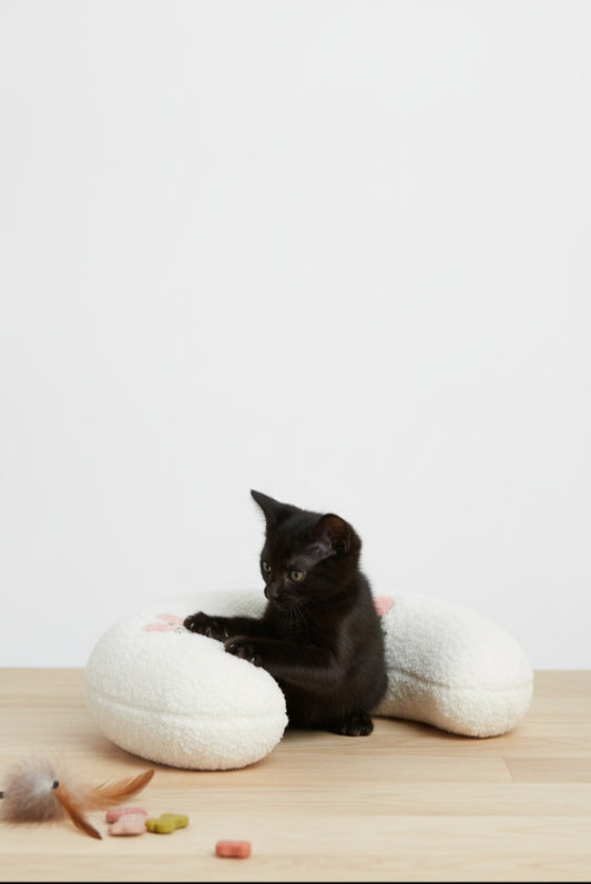 Calming Half-Donut Pet Pillow for Anxiety Relief | Plush Neck Support for Cats & Small Dogs